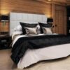 Zijkant van Boxspring Luxury Florence in slaapkamer